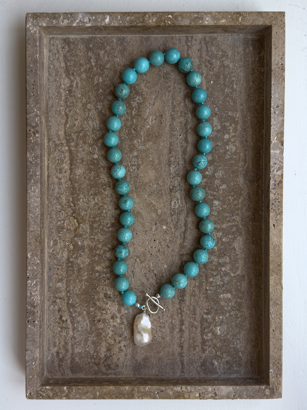 Tammy turquoise howlite and freshwater pearl sterling silver necklace – SAKRI