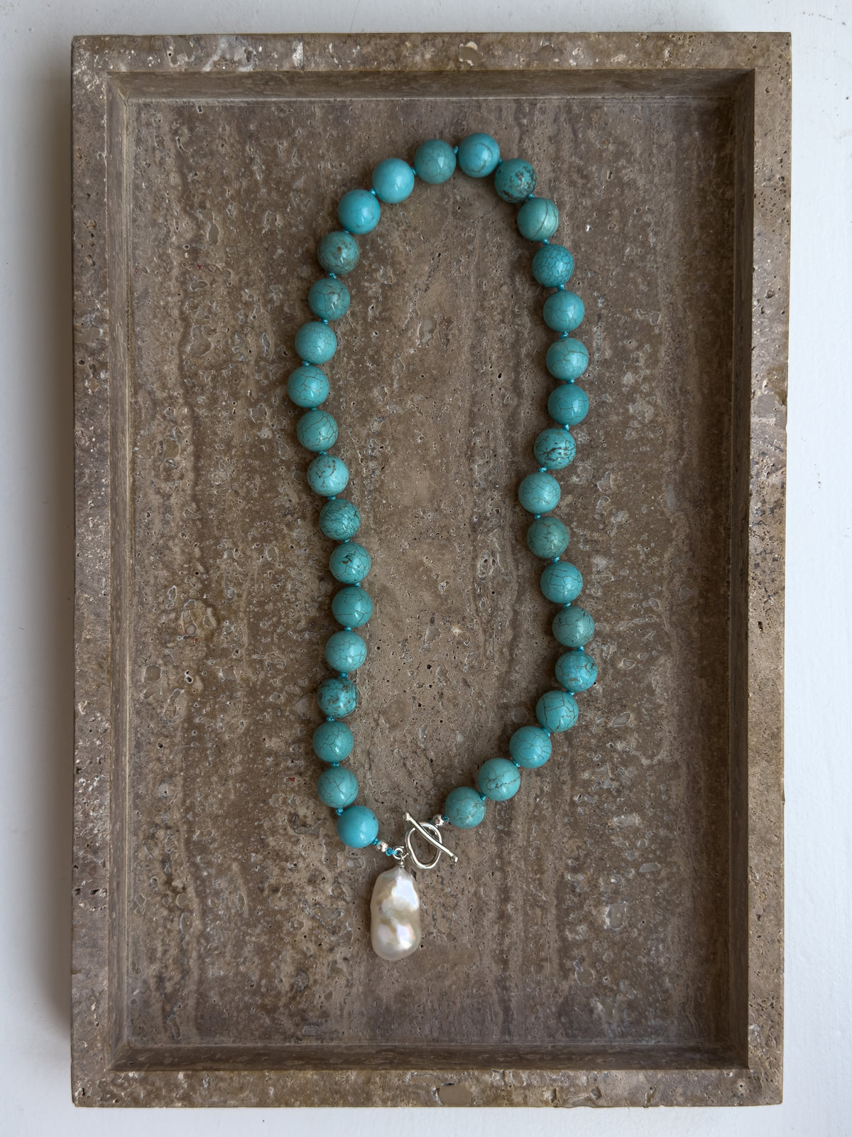 Tammy turquoise howlite and freshwater pearl sterling silver necklace – SAKRI