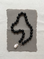 Maggie Necklace – Black Onyx & Freshwater Pearl