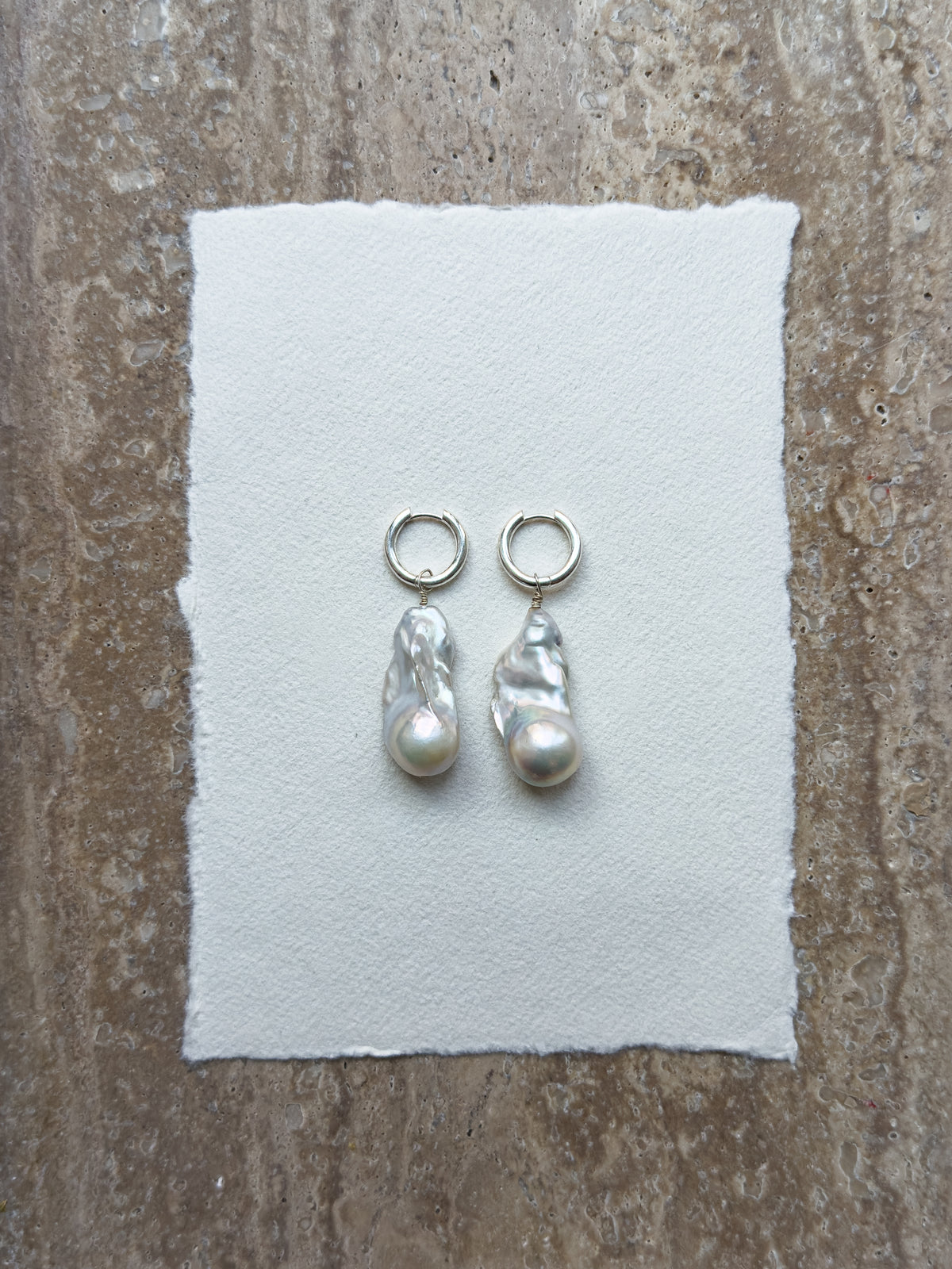 Lucky baroque freshwater pearl hoop earrings – SAKRI