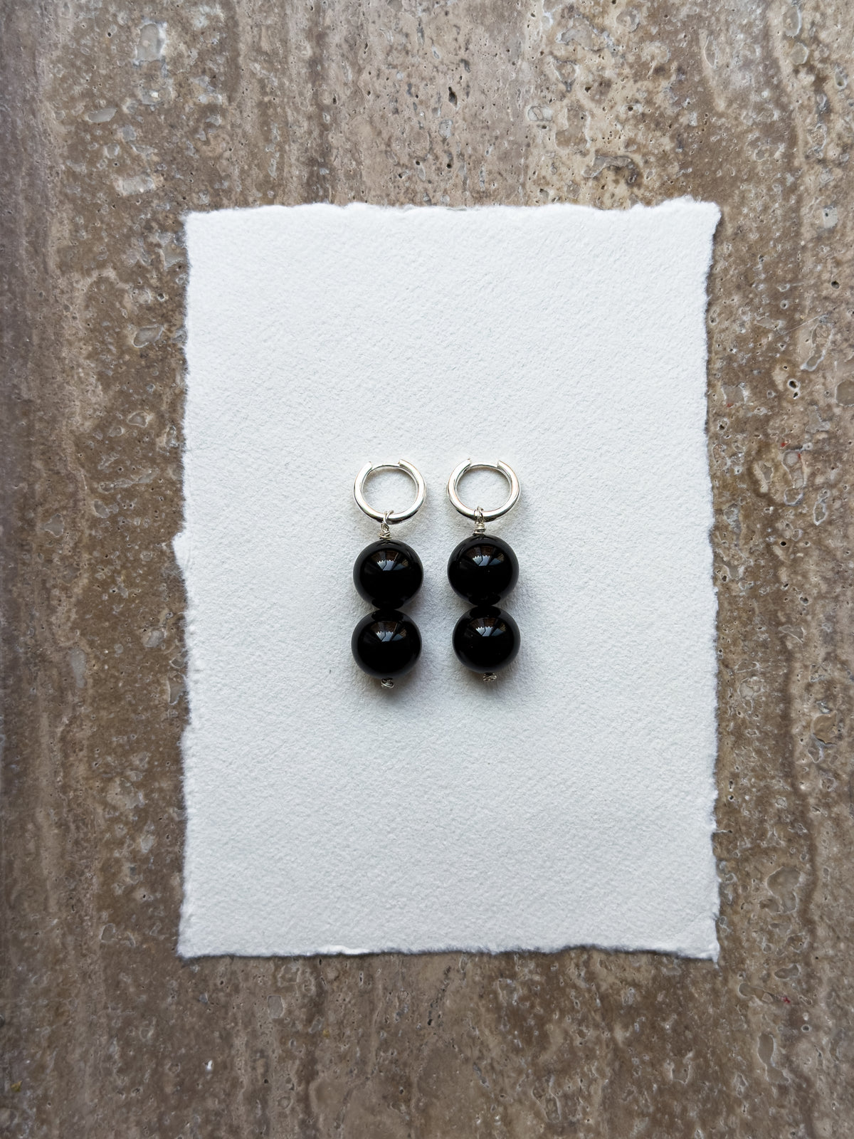 Maggie black onyx hoop earrings in sterling silver – SAKRI