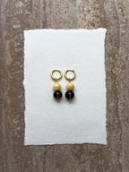 Bee Knots – Black Onyx & Yellow Jade