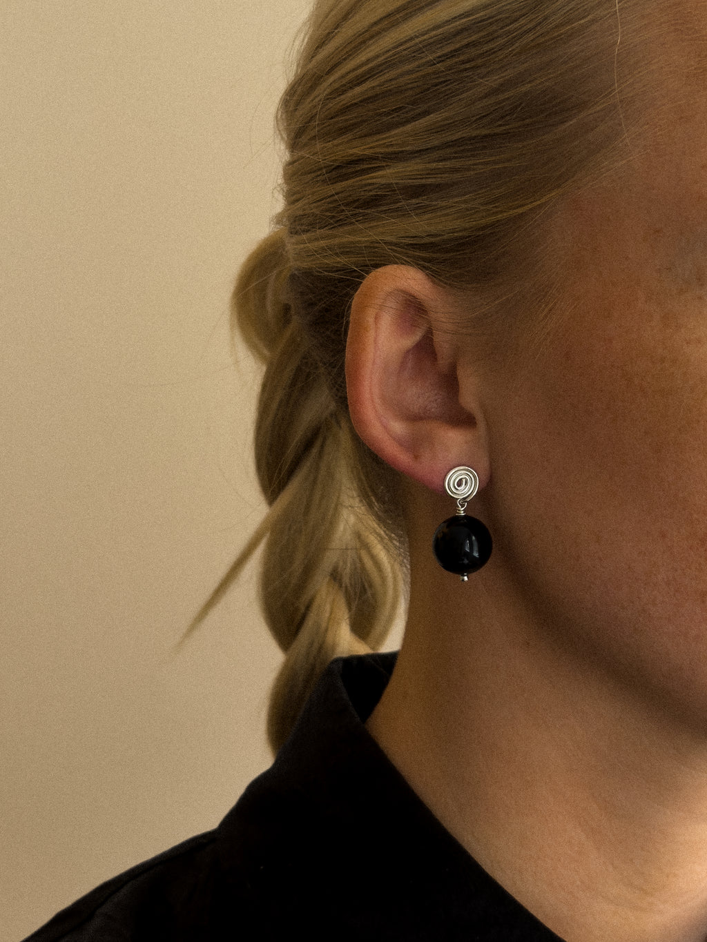 Wish Earrings - Large Onyx