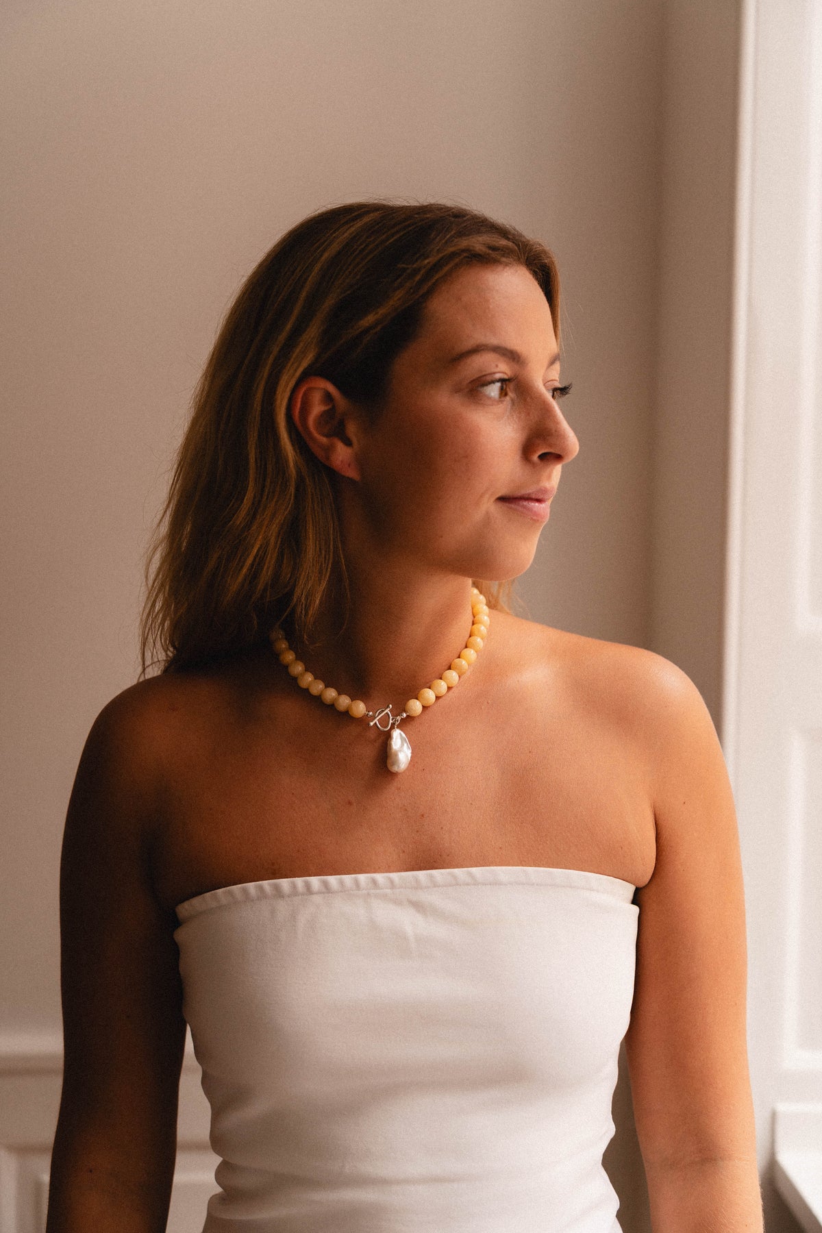 Sonni Necklace – Yellow Jade & Freshwater Pearl