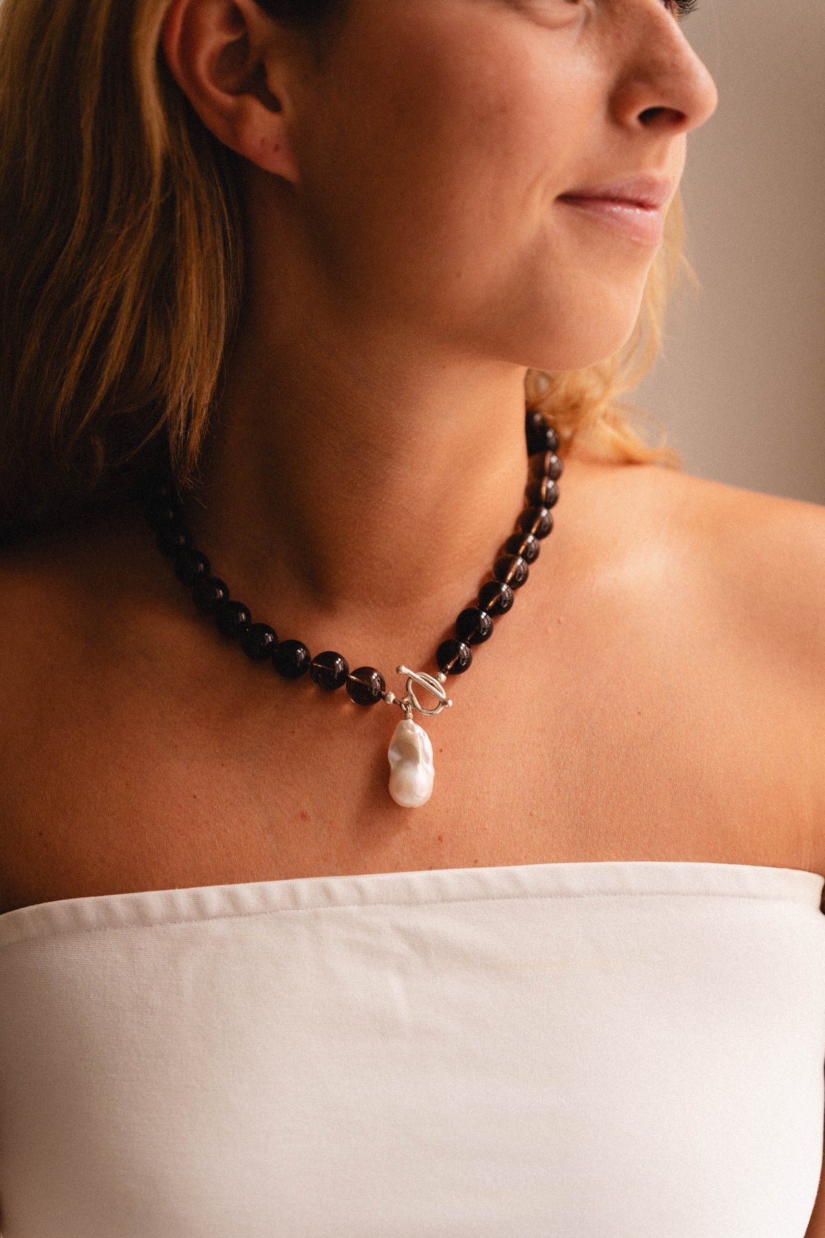 Rocky Necklace – Smoky Quartz & Freshwater Pearl