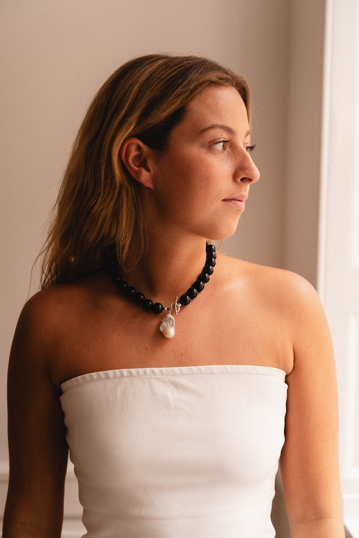 Maggie Necklace – Black Onyx & Freshwater Pearl