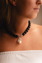 Maggie Necklace – Black Onyx & Freshwater Pearl