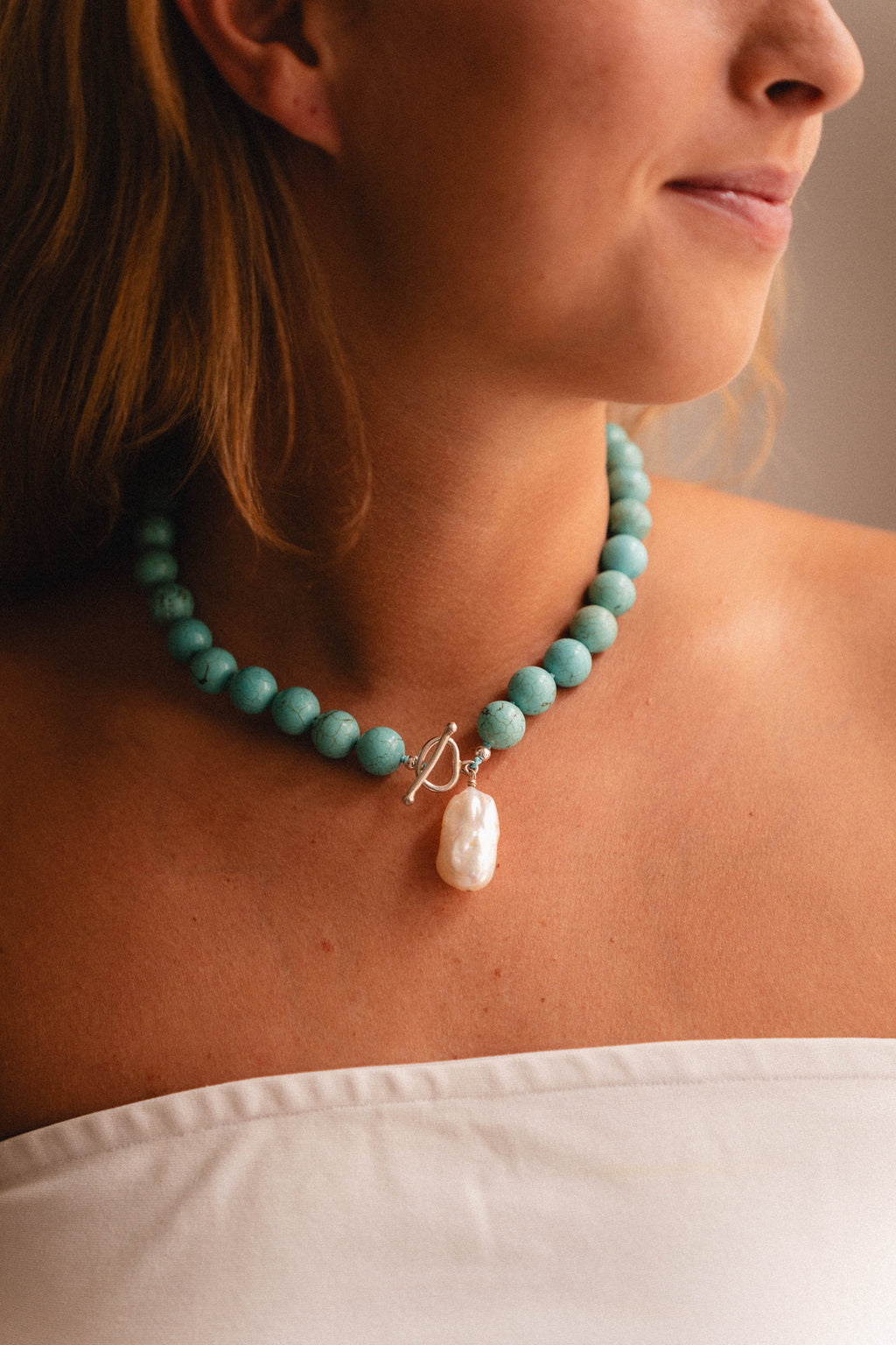 Tammy Necklace – Turquoise Howlite & Freshwater Pearl